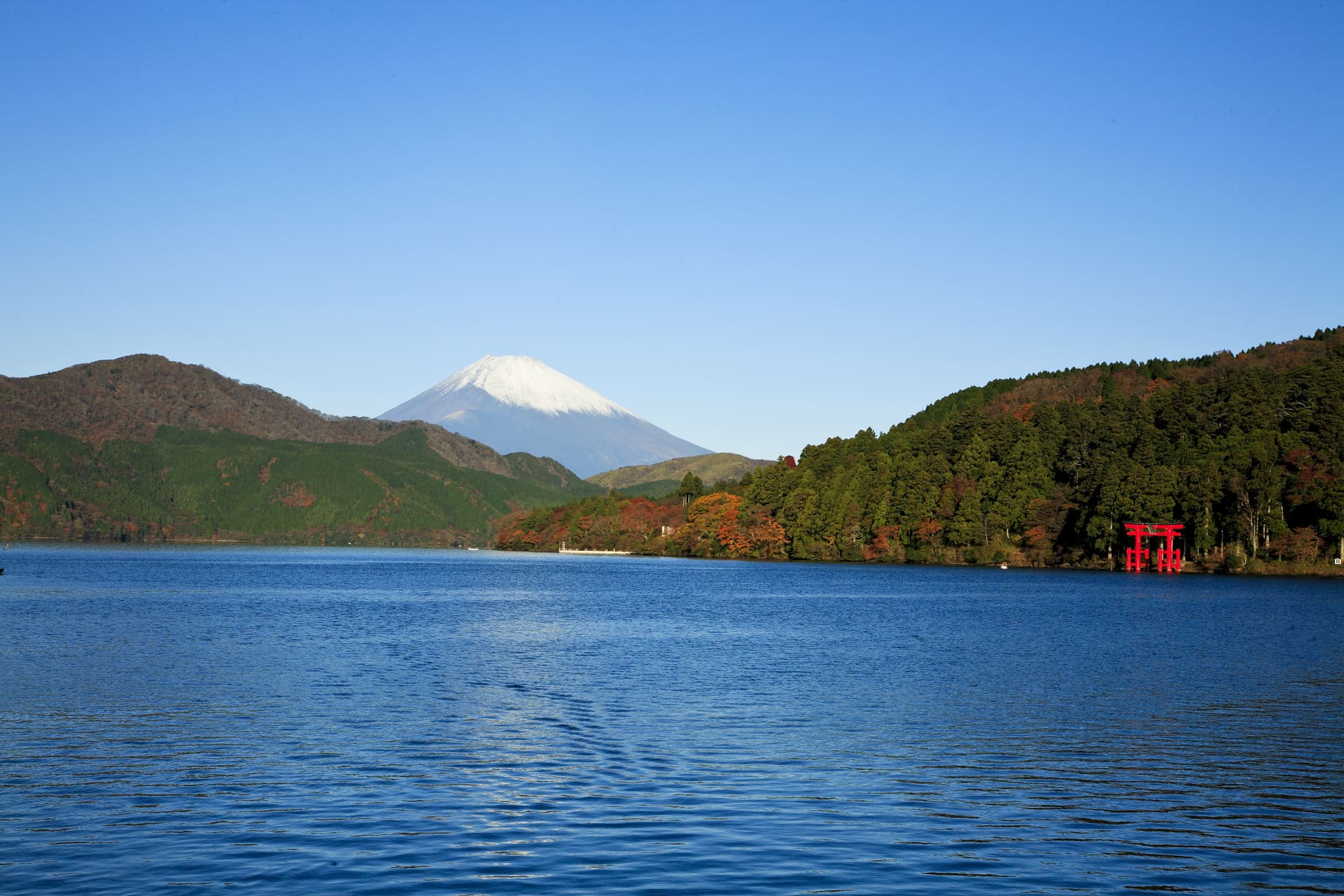 HAKONEIKU」 秋冬に訪れたい箱根｜小田急トラベル（小田急旅の予約サイト）